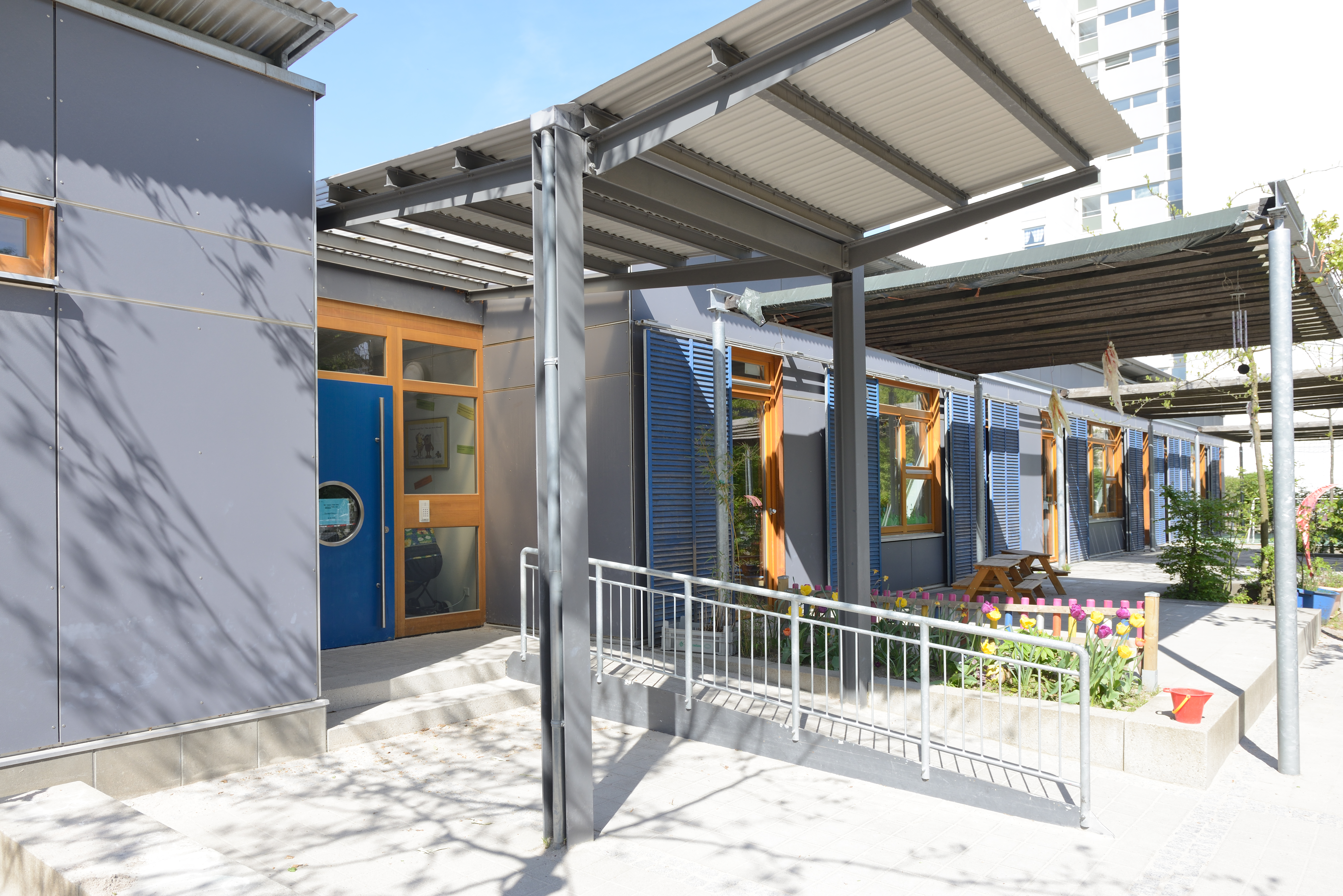 Les petits amis Les petits amis